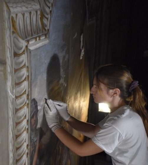 Livellamento delle stuccature.